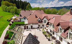 Hotel Kompleks Beskid z basenem i stokiem narciarskim - blisko Babiej Góry